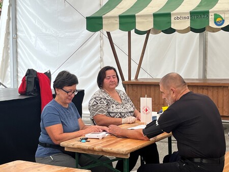 foto pohod upokojenci 13